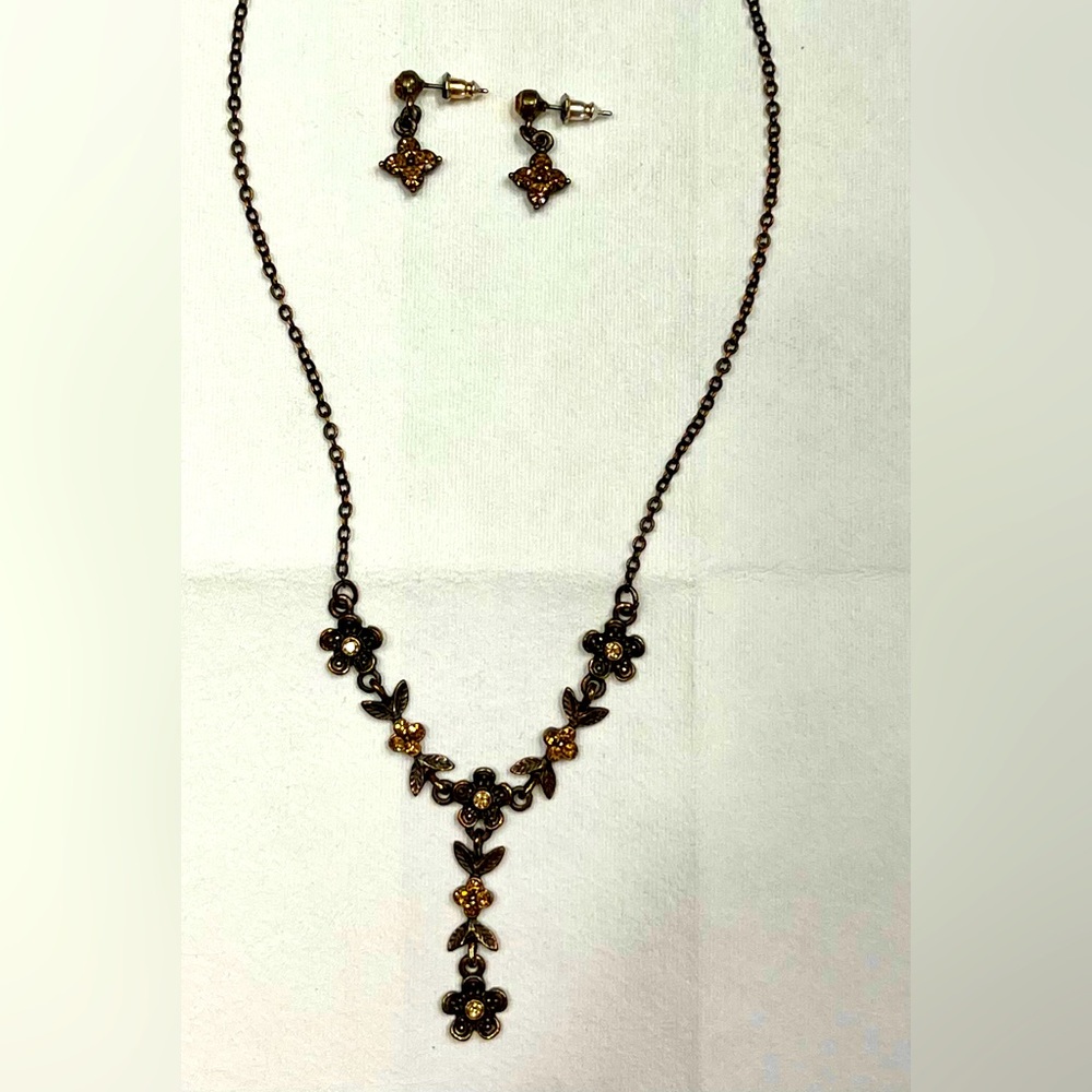 Antique copper colored necklace and earring set